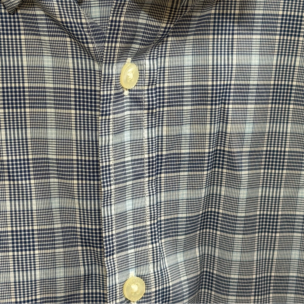 Vineyard Vines Performance Navy and White Plaid Button-Down Shirt. Never worn.